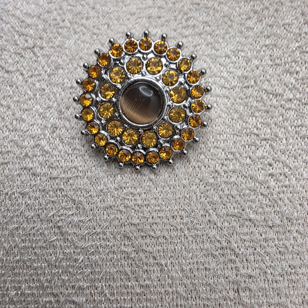 Elegant Silver and Gold-Toned Snap Button Accent (1888)